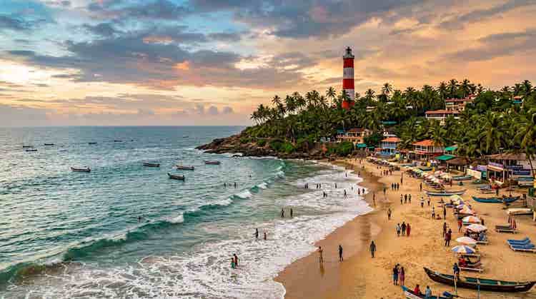 kovalam beach,lighthouse